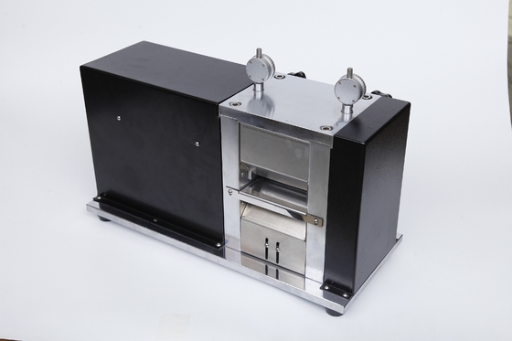 Presse à mouler de bureau d'équipement de laboratoire de batterie avec le contrôle de température pour le lithium Ion Battery Lab