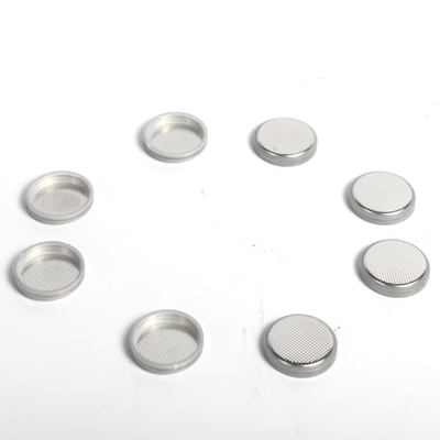 Caisses blanches argentées de cellules de pièce de monnaie d'Ion Battery Material CR20XX de lithium